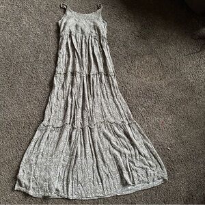 Lulu's Light Gray Paisley Tiered Maxi Dress